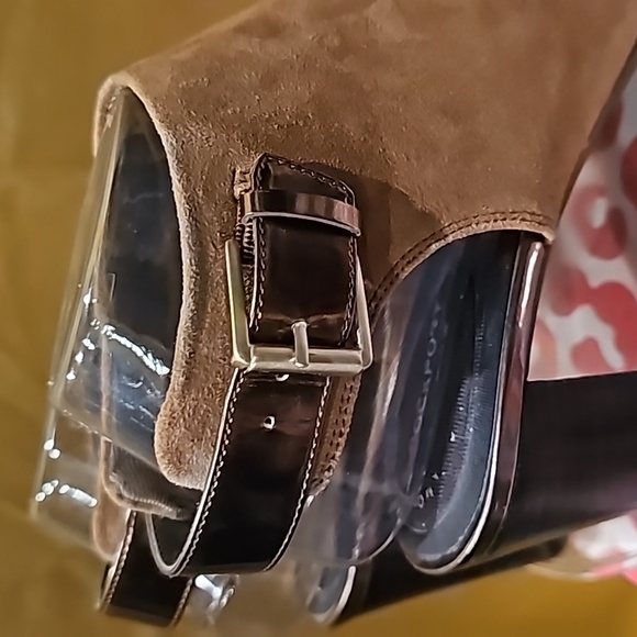 A Rockport Total Motion Trixie Perf Shootie bootie sandal heels suede tan brown - Picture 5 of 10